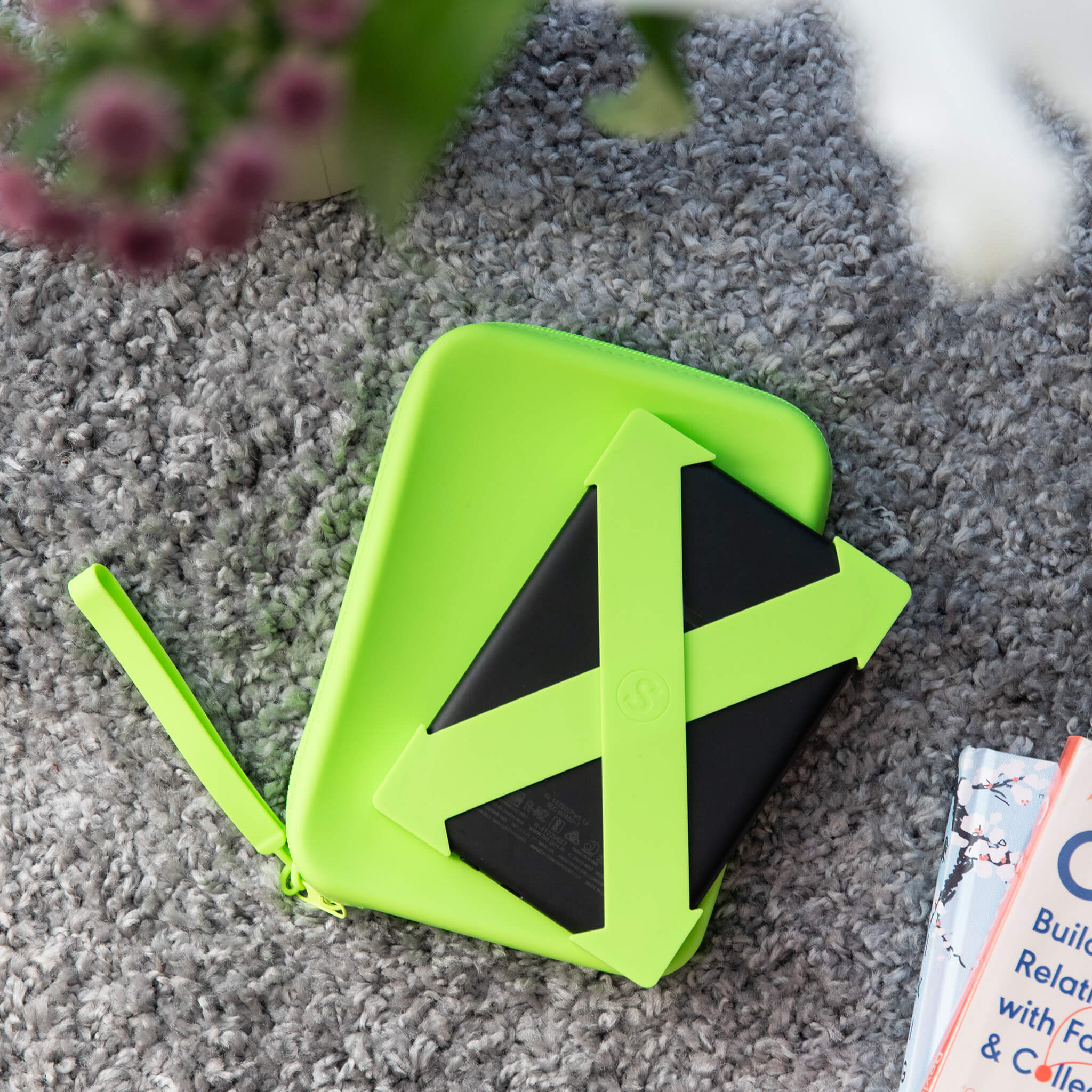 Strapsicle Neon Zest Kindle Straps and Neon Zest Clutch Kindle Bag with handle - Buy Kindle Accessories Direct