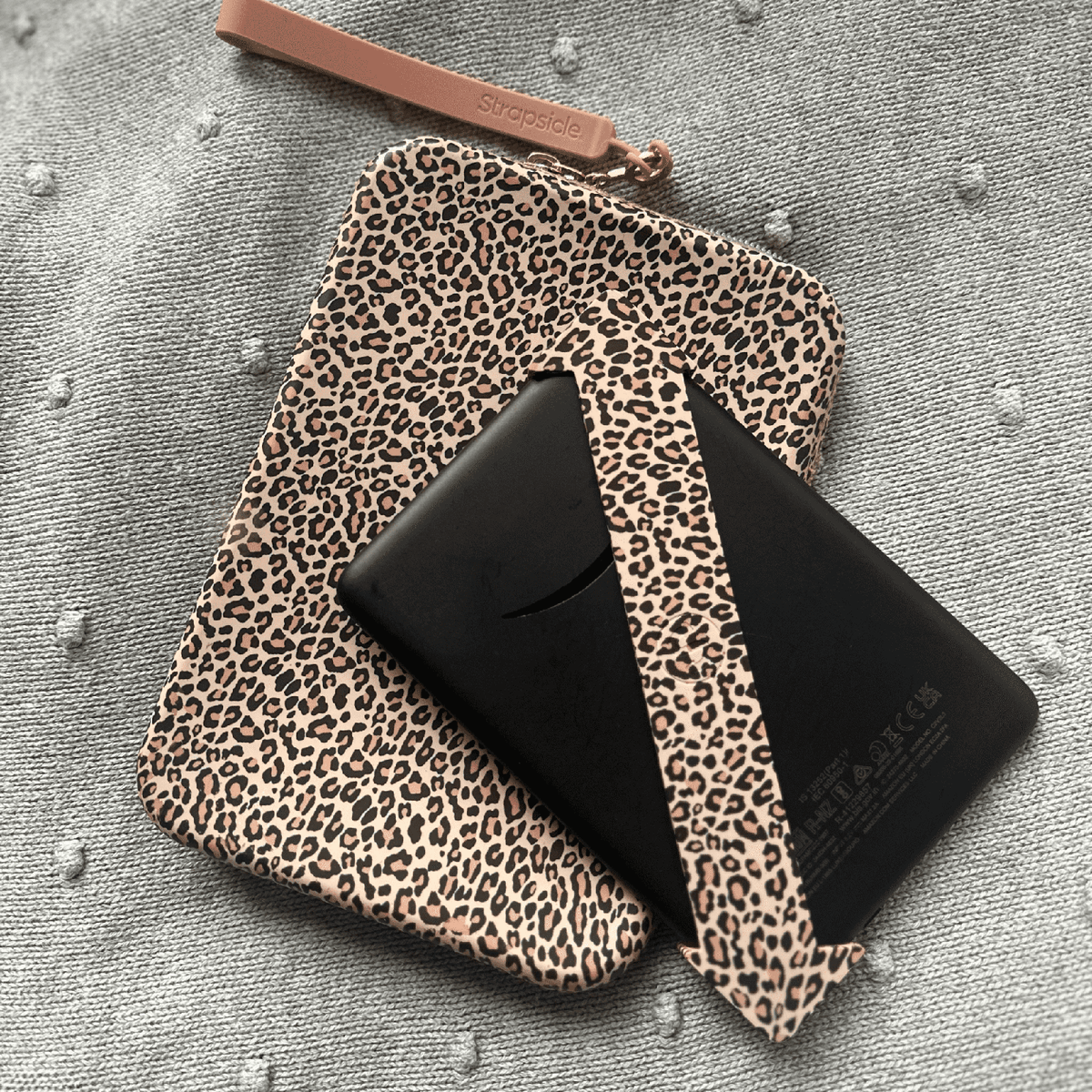 Strapsicle Clutch Kindle Bag  Leopard Print - Buy Kindle Accessories Direct